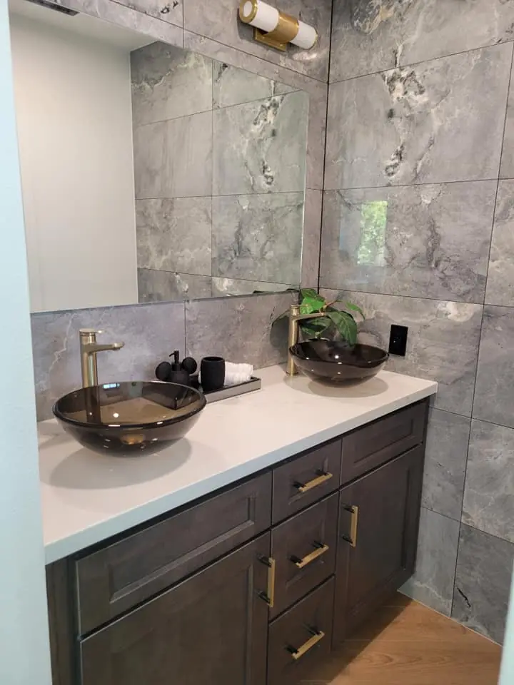 Marble bathroom vanity after cleaning in Santa Ana