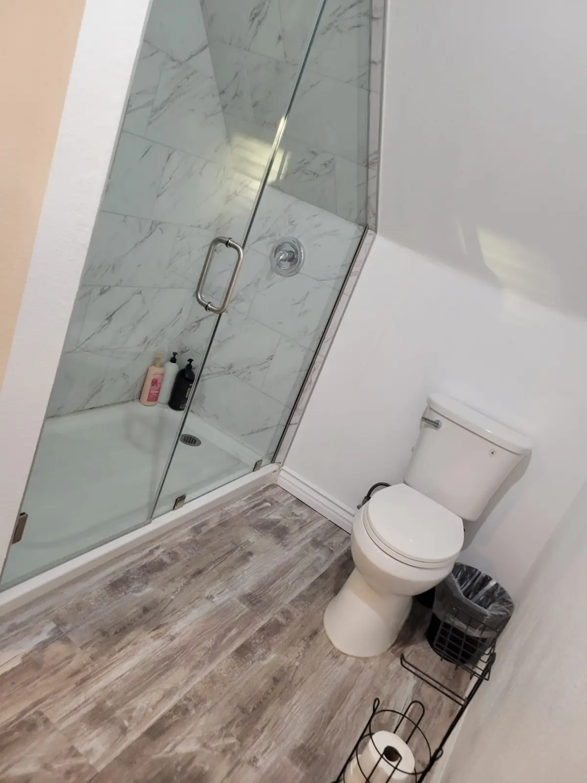Glass shower after cleaning